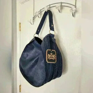 Comfortable hobo style shoulder bag